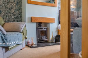 Lounge- click for photo gallery